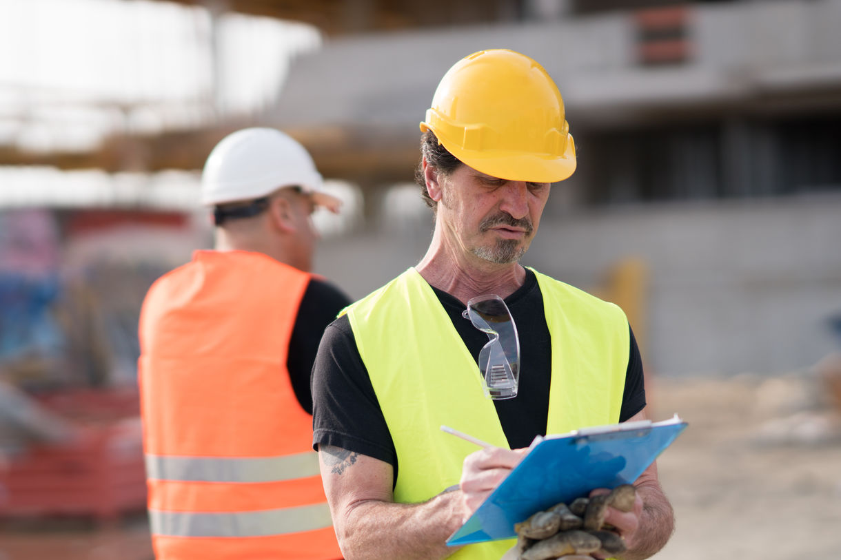 Ouvrier immobilier contrôle technique