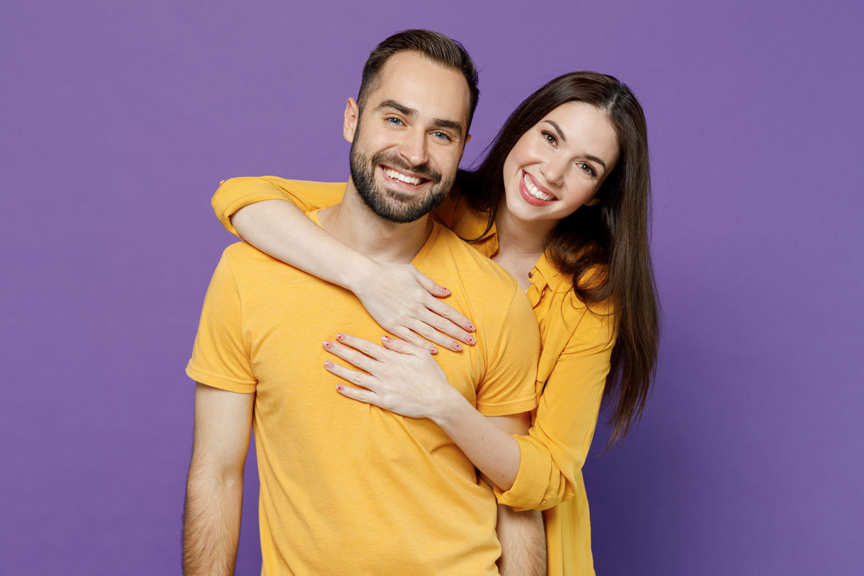 couple fond coloré