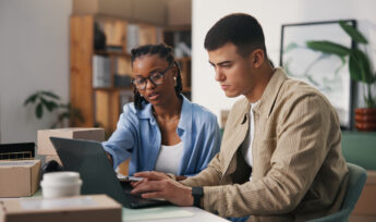 rac OIB inclusion financière 2025-personnes-ordinateur